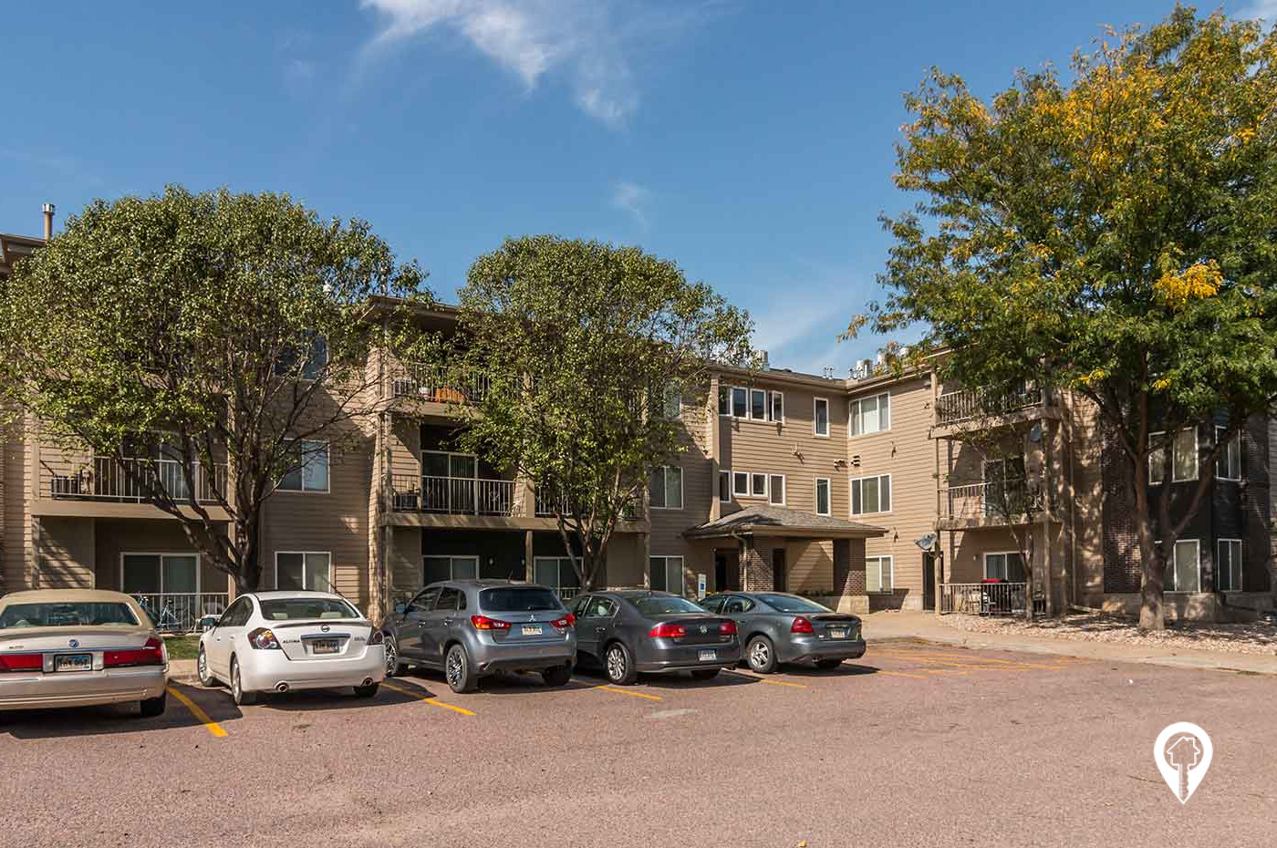 River Oaks Apartments In Sioux Falls