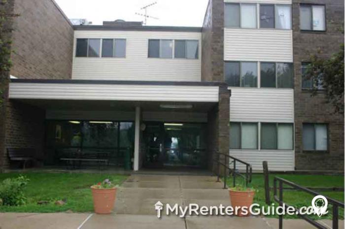 Rosewood Heights Apartments