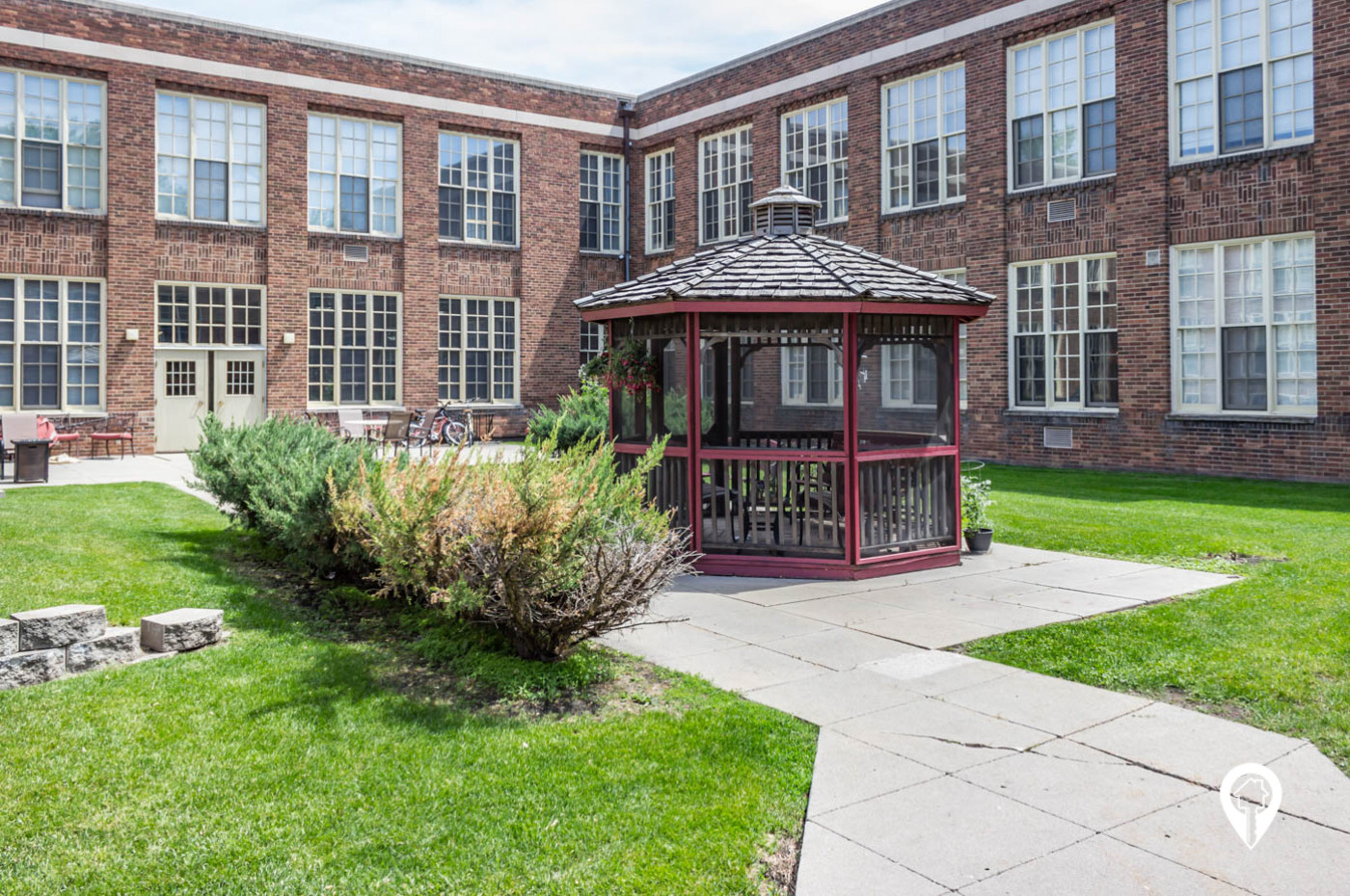 Alcott Manor in Grand Forks, ND My Renters Guide