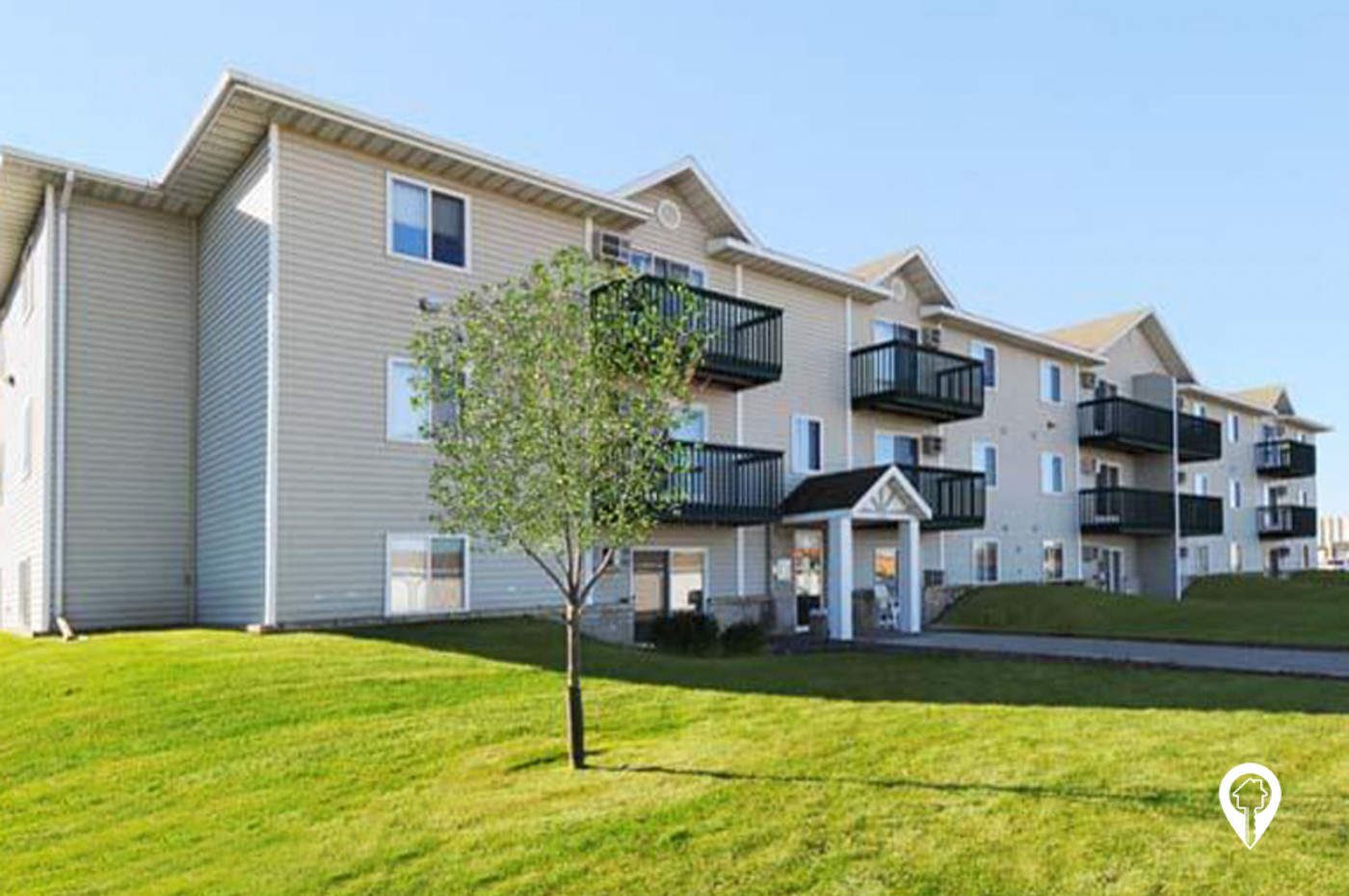 West Stonehill Apartments in Waite Park, MN