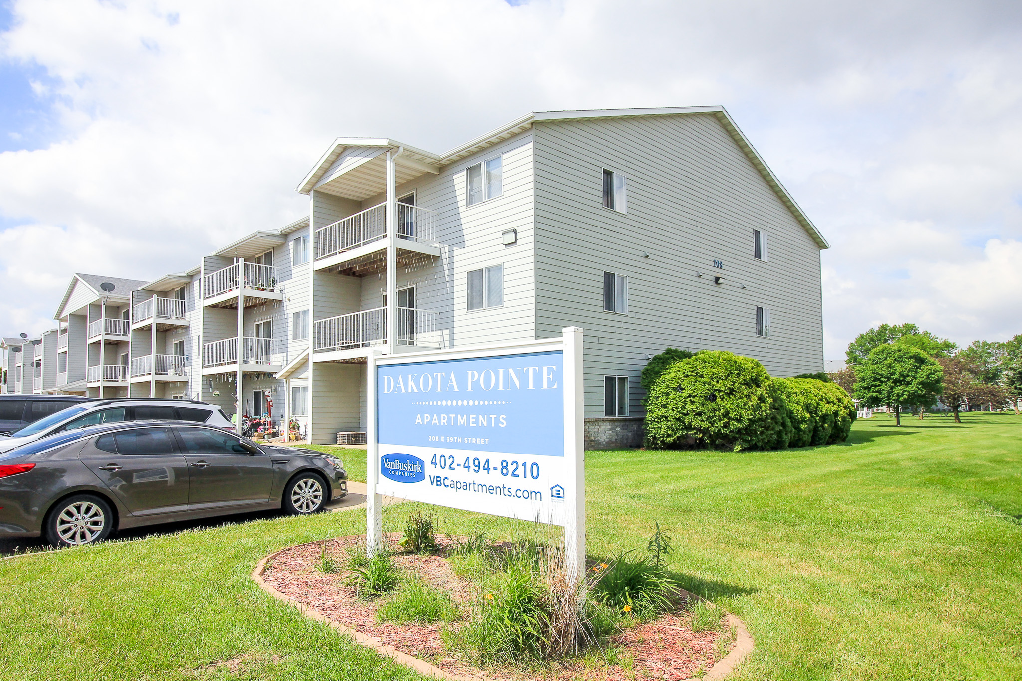 Dakota Pointe Apartments